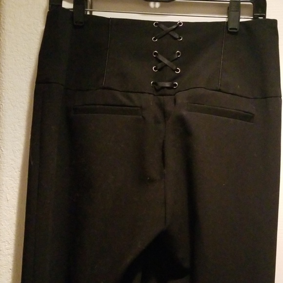 Signature Pants - Wide leg pants